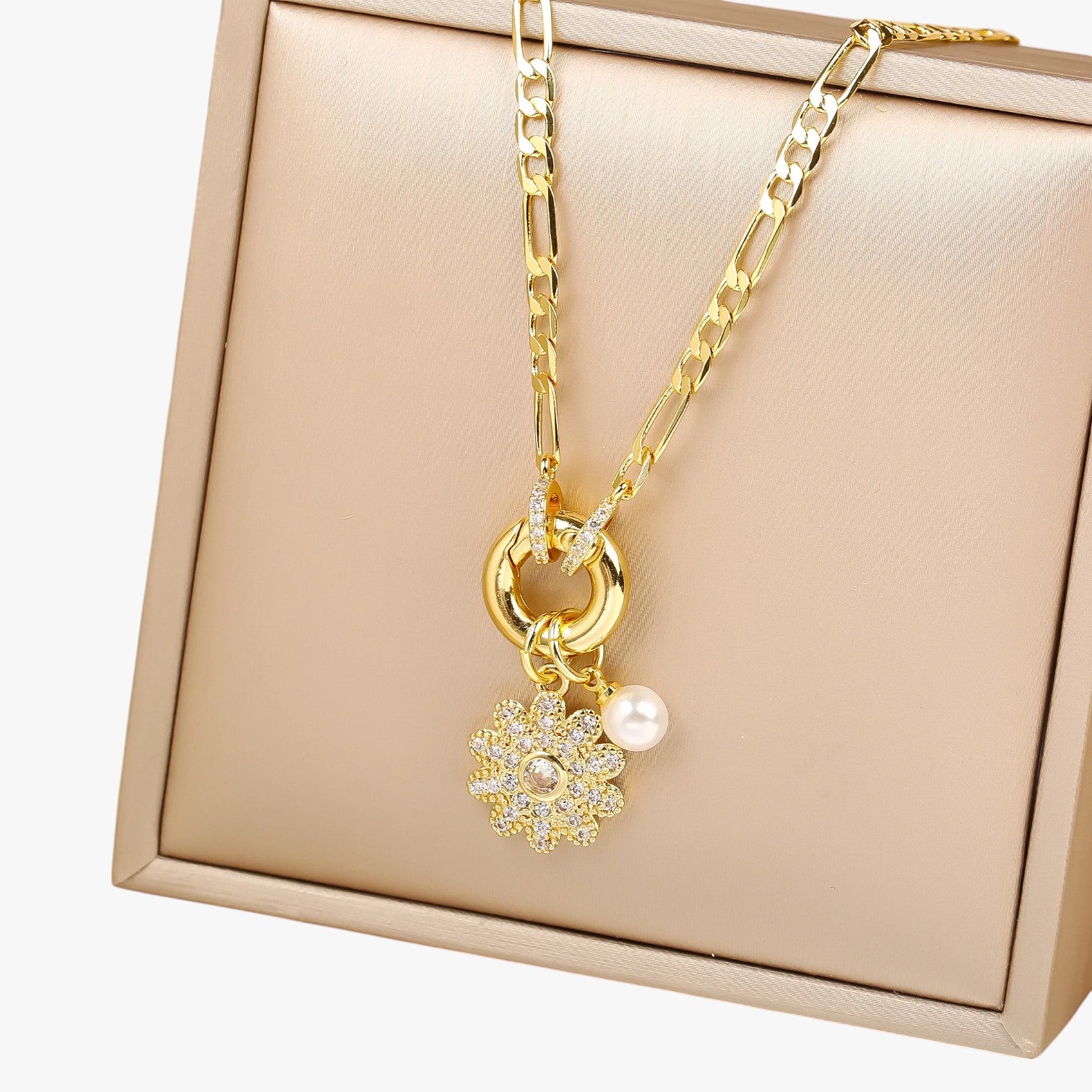 Sunny | Collana con Fiore di Zaffiro e Zirconi Glamour - Collana 3 - elegant womens necklaces Fashion Necklaces necklace NECKLACES Necklaces for Women - Concept Palermo