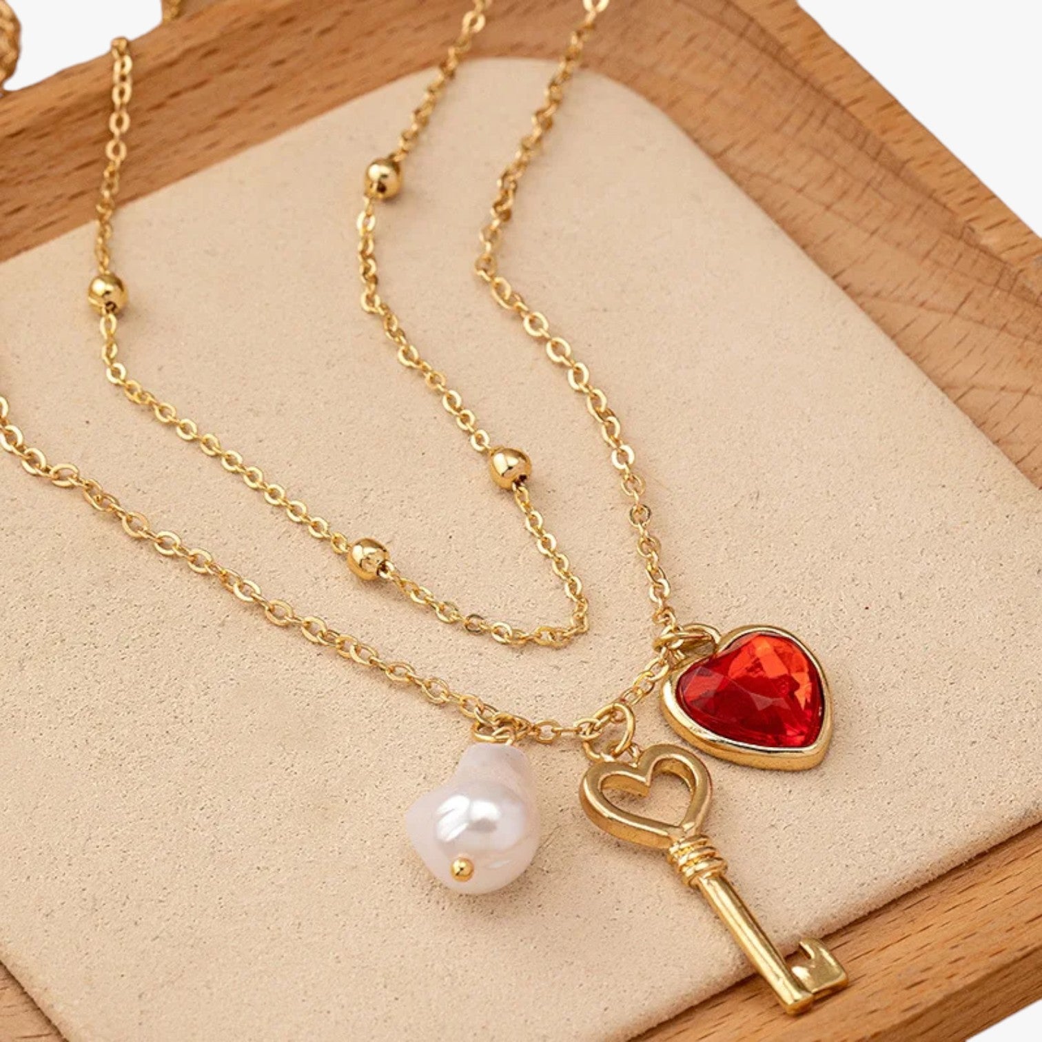 Elsie | Collana cuore con perla elegante - - elegant womens necklaces necklace NECKLACES Necklaces for Women - Concept Palermo