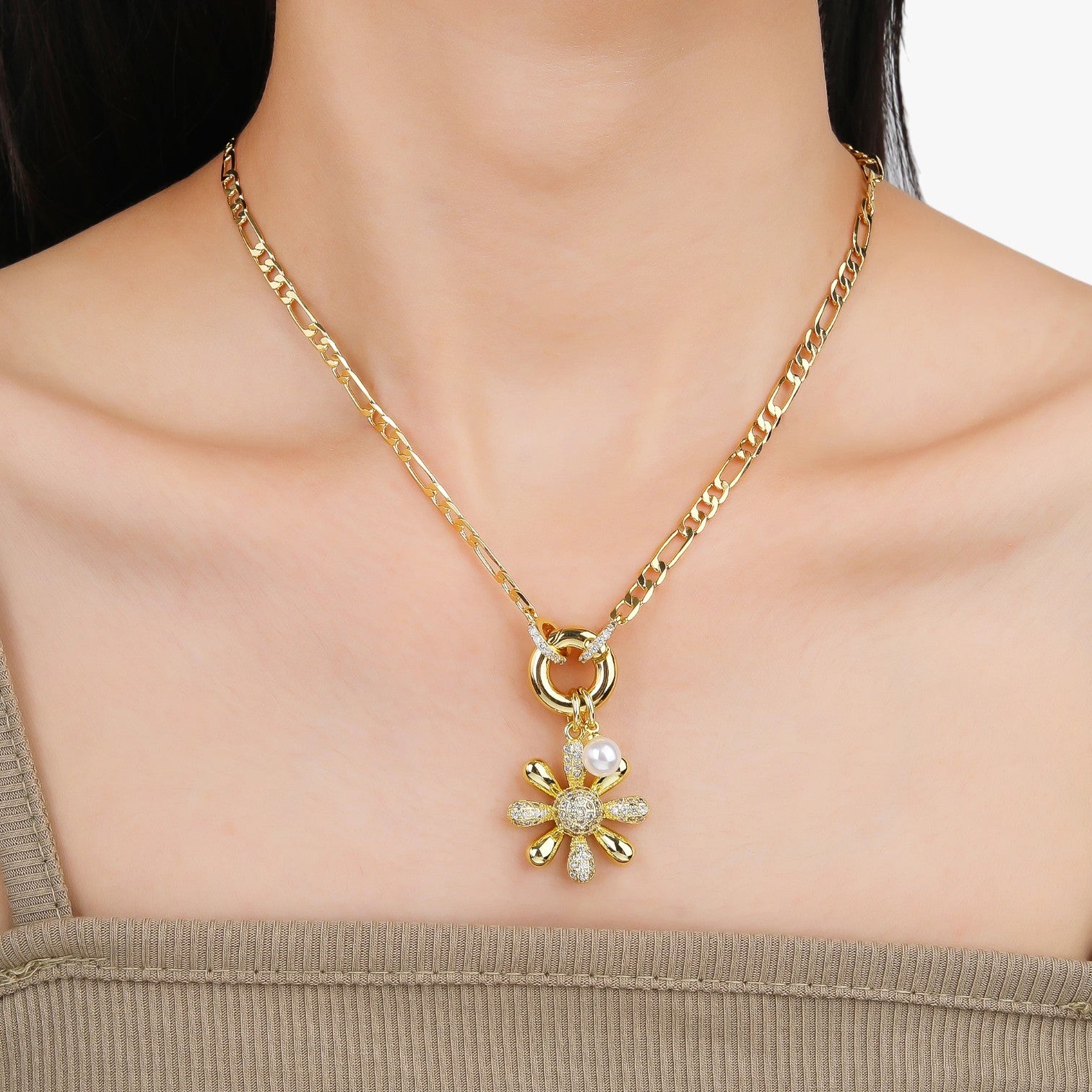 Sunny | Collana con Fiore di Zaffiro e Zirconi Glamour - - elegant womens necklaces Fashion Necklaces necklace NECKLACES Necklaces for Women - Concept Palermo