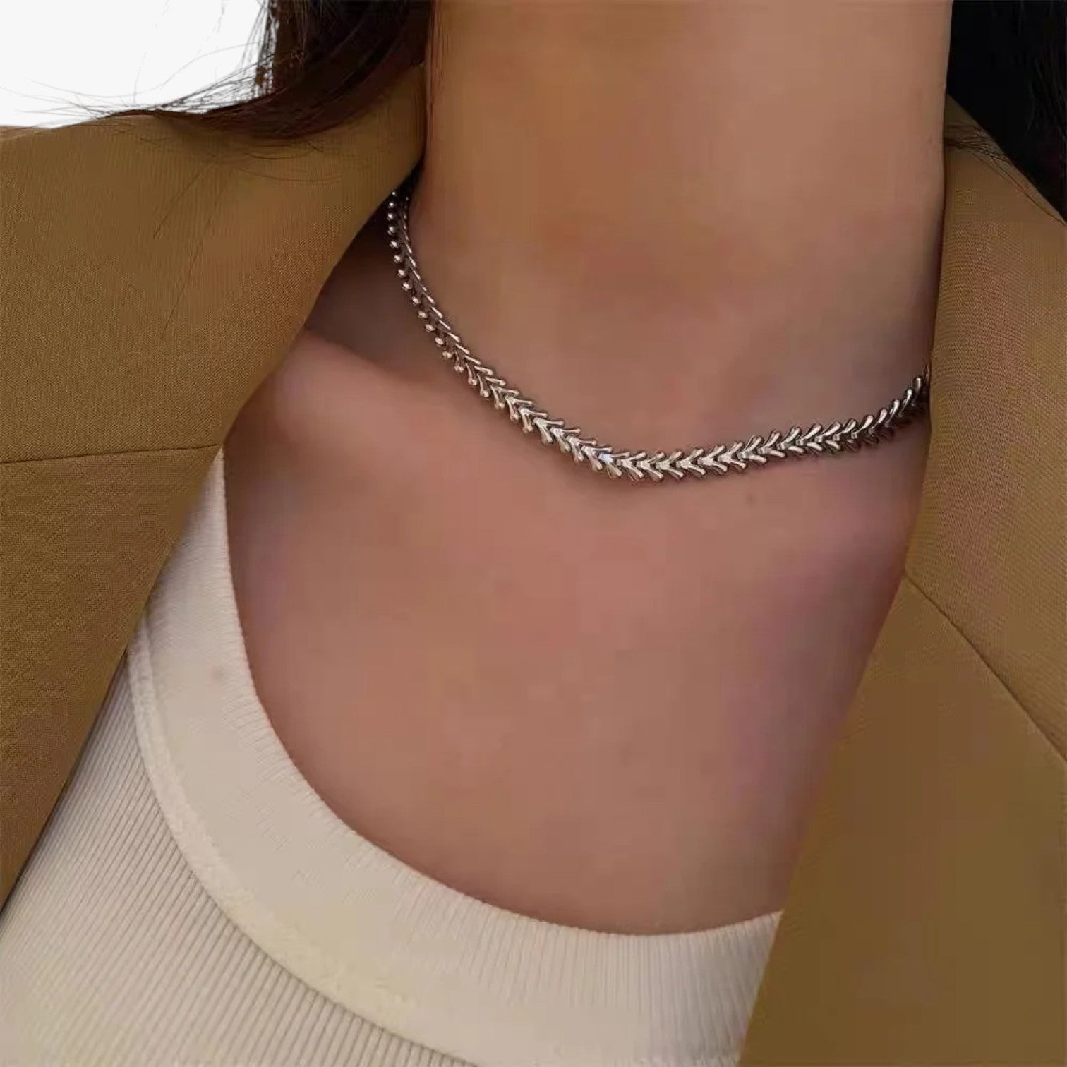 Anastasia | Collana Choker in acciaio inossidabile a forma di bottiglia - - elegant womens necklaces Necklace NECKLACES Necklaces for Women - Concept Palermo
