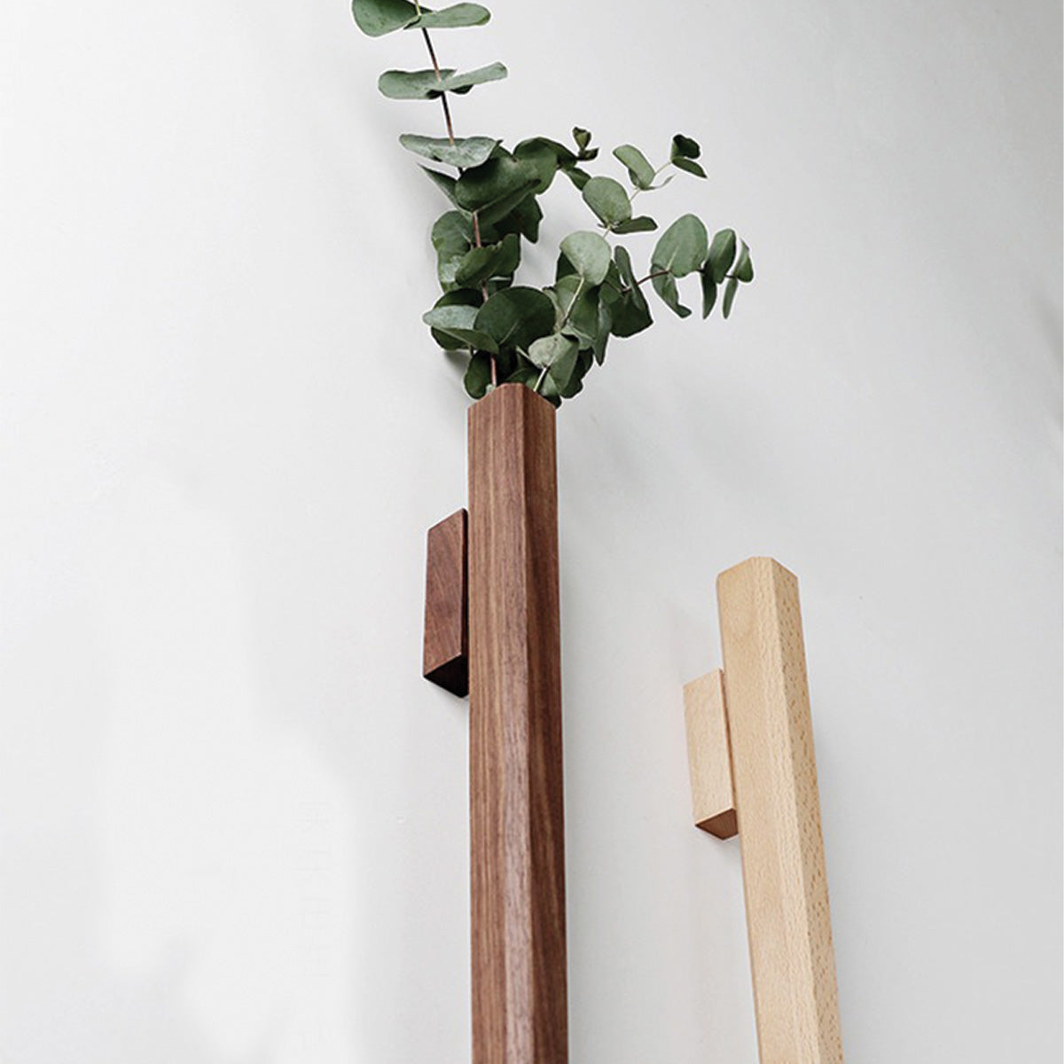 Eleganti Vasi a Flute Verticali per Fiori da Parete | Stile di Decorazione con Piante - - Decor Vases Wall decoration - Concept Palermo