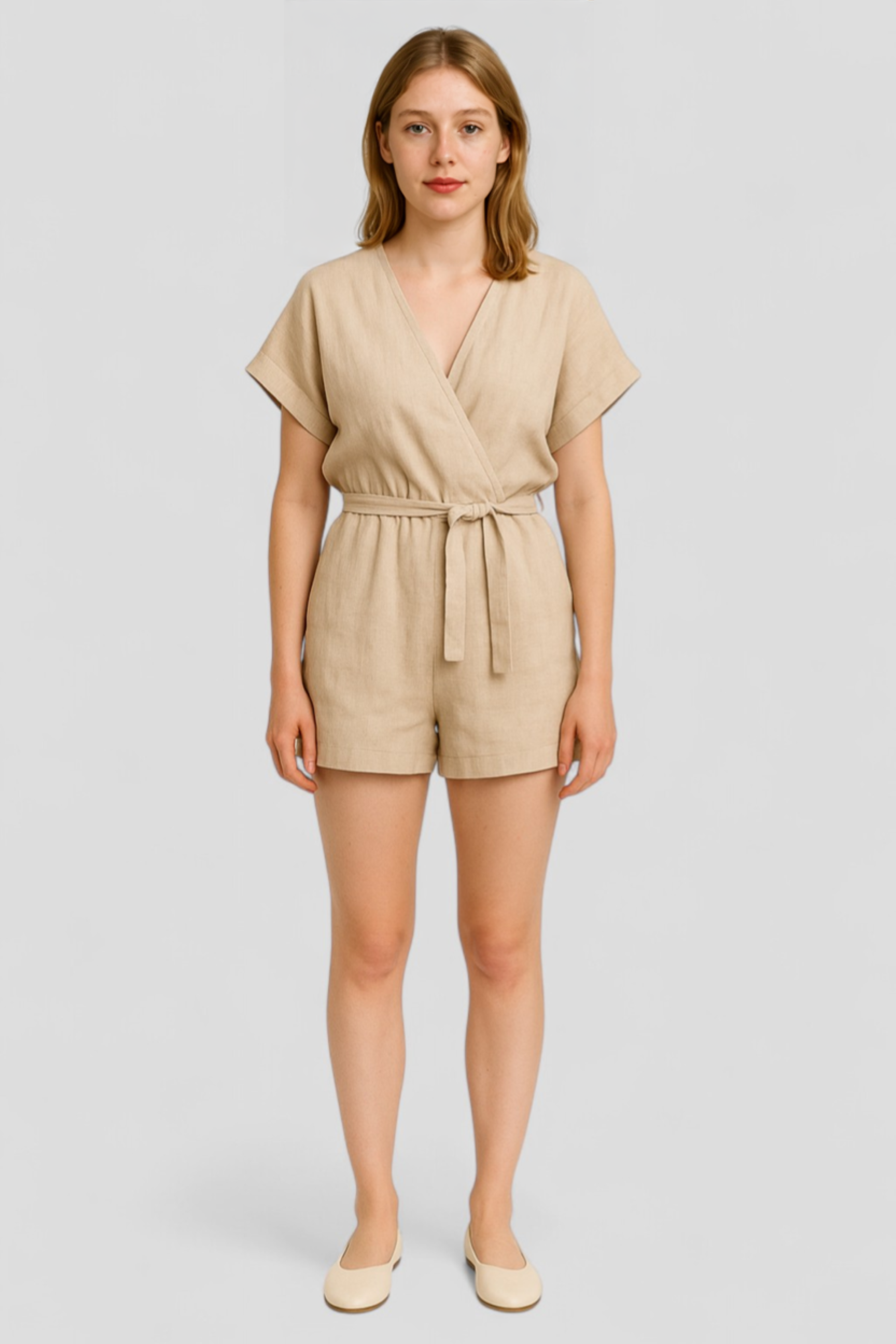 Martina | Jumpsuit Estivo in Lino per Donna - - abbigliamento estivo cintura in vita design raffinato elegante forte freschezza lino look casual maniche corte occasioni informali playsuit estivo versatile - Concept Palermo