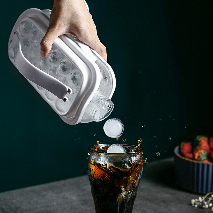 IceGrid - Macchina per cubetti di ghiaccio 2-in-1 per bottiglie - - Ice cube Ice maker Ice maker bottle Kitchen Kitchenware - Concept Palermo